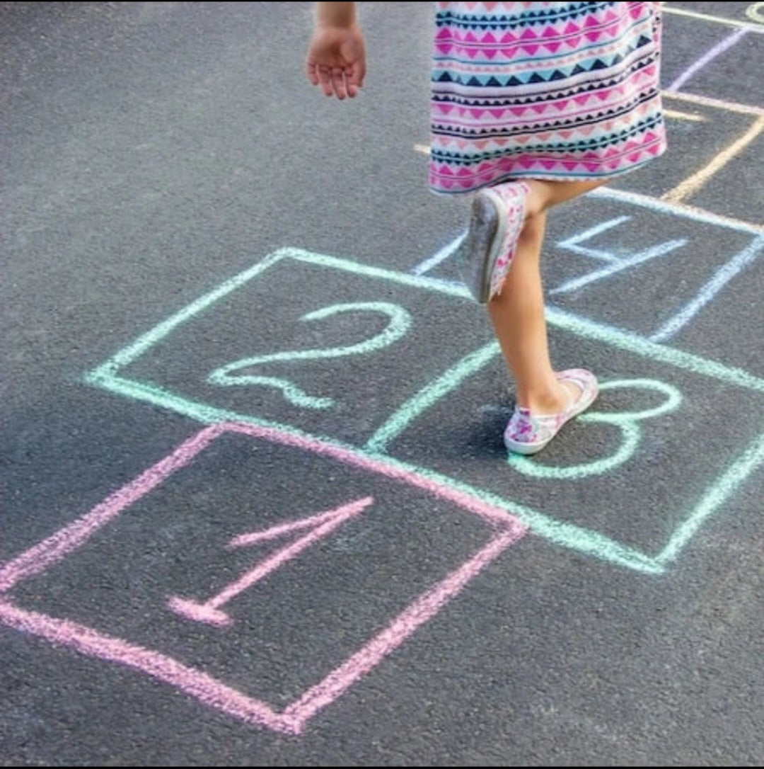 Jumbo Sidewalk Chalk: 12 Piece Bucket