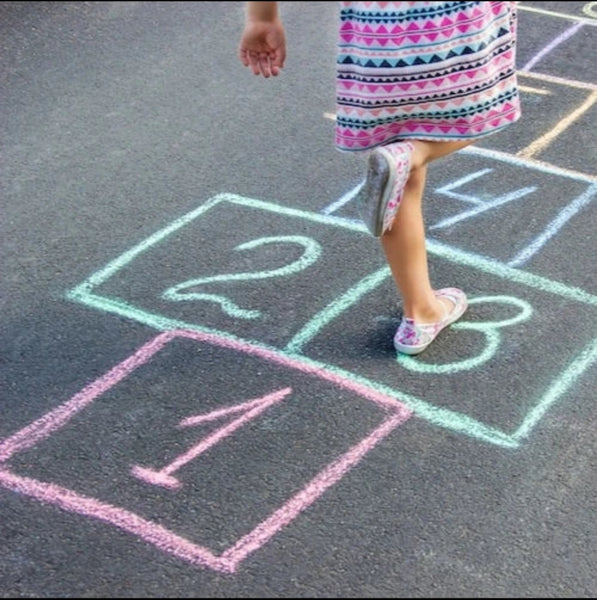 Jumbo Sidewalk Chalk: 12 Piece Bucket